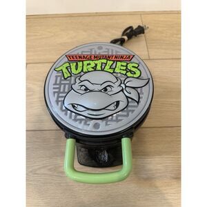 Nickelodeon Teenage Mutant Ninja Turtles Waffle Iron Maker Viacom TMNT 2016